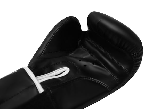 VICKY Boxing Gloves for Girls & Women – Designed for Small Hands, Carbon Look, Artificial Leather